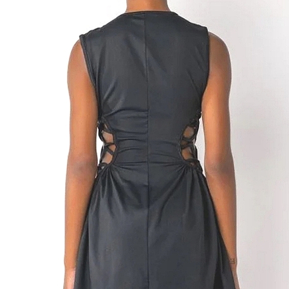 Black Maxidress With Sides Maxidress - Picture 3 of 3
